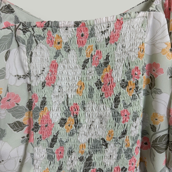 ABERCROMBIE & FITCH Blouse Women Size Small Green Floral 3/4 Sleeves Cropped Top - Picture 9 of 12